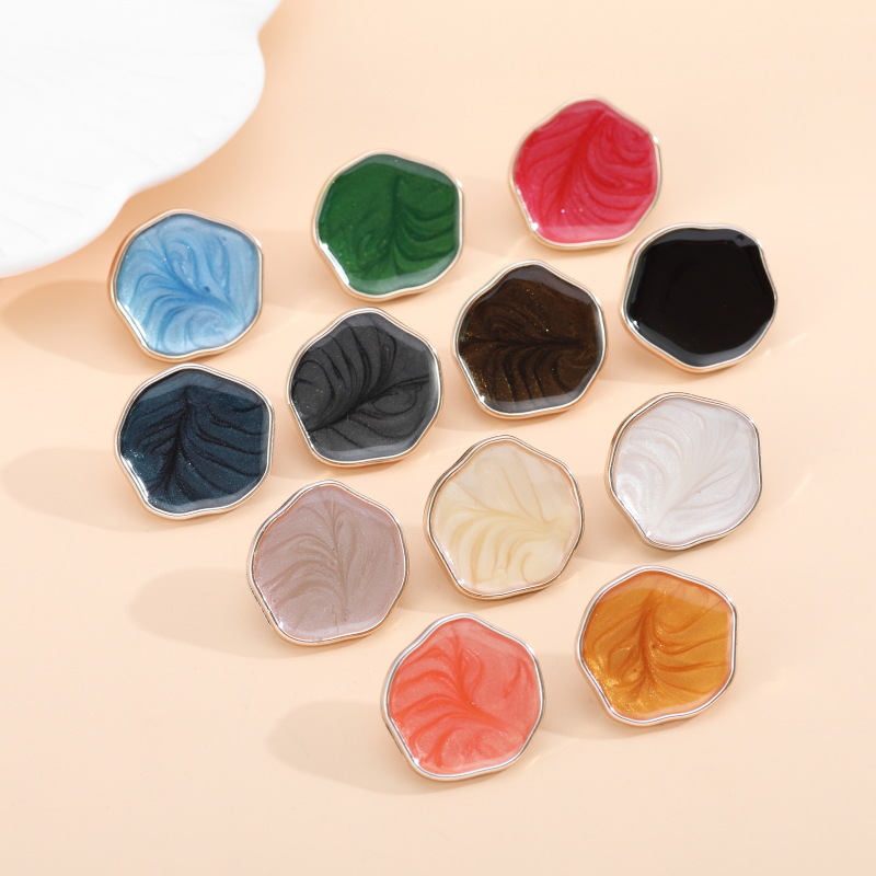 Button Hole Cutter - กระดุมพลาสติก ABS ลายดอกไม้ สีทอง ขาว ดำ