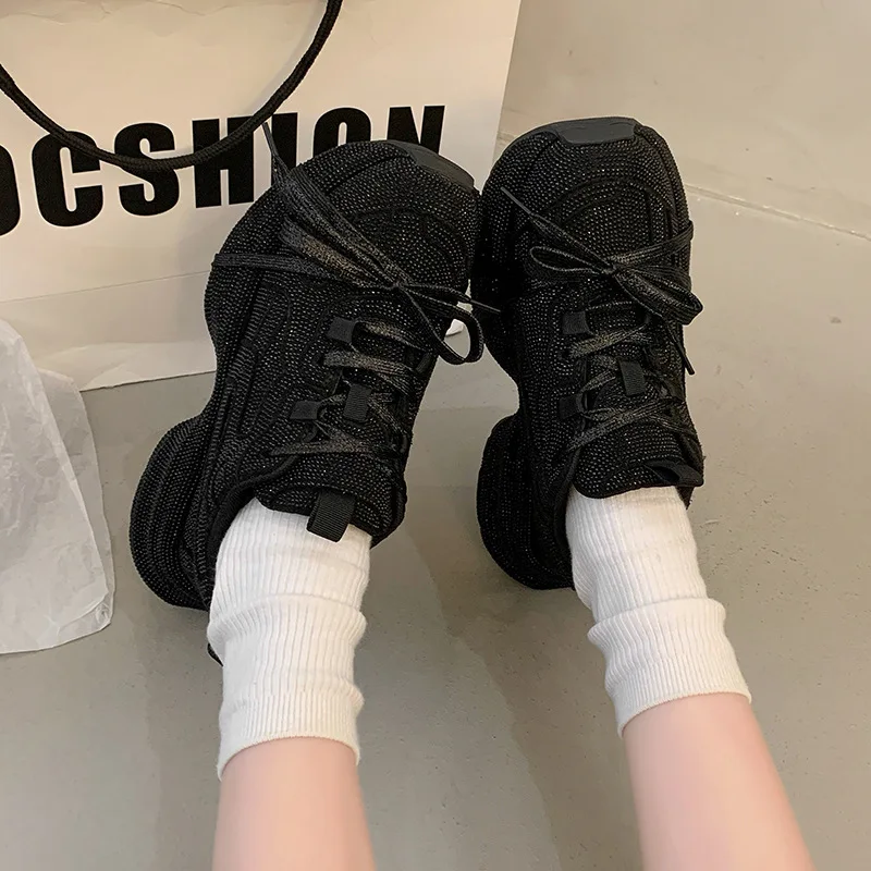 รองเท้าผ้าใบผู้หญิงแบบ Dad Sho - Sewing Cotton บทวิจารณ์และราคา